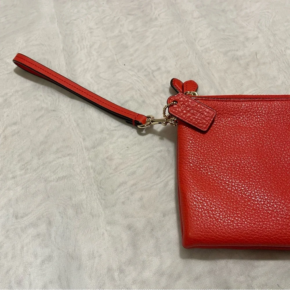 COACH Pebble Leather Double Zipper Wallet/Wristlet, EUC
